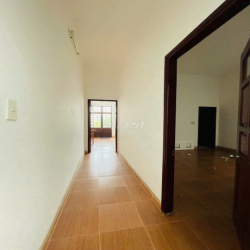 CHO THUÊ NHÀ TRỆT 3 LẦU MT BÙI QUANG TRINH, CHỢ 586,  CẦN THƠ12 TRIỆU