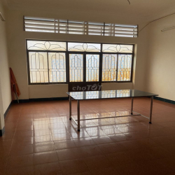 Mặt tiền Nguyễn Trung Trực, DT 5x16m, 1 trệt 2 lầu, vị trí trung tâm