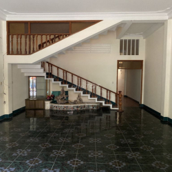 Mặt tiền Nguyễn Trung Trực, DT 5x16m, 1 trệt 2 lầu, vị trí trung tâm