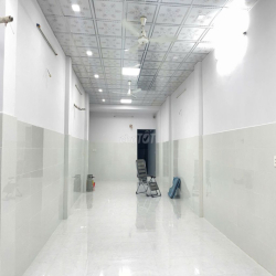 Mặt Tiền Âu Cơ gần ngã tư Lạc Long Quân 4,2x25, Nhà mới đẹp Chỉ 20TR