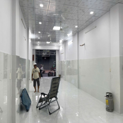 Mặt Tiền Âu Cơ gần ngã tư Lạc Long Quân 4,2x25, Nhà mới đẹp Chỉ 20TR