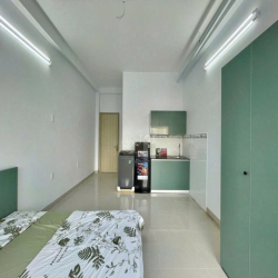 Căn hộ studio ban công, full nội thất, 25m2- Ngay đường Võ Văn Ngân