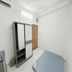 PHÒNG TRỌ giá rẻ mặt tiền Q5 có thang máy Full NT đối diện Hồ Thị Kỷ