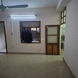 Cần cho thuê căn hộ tập thể tầng 3