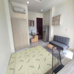 Căn Hộ Studio - Cửa Sổ - Ban Công - Thang Máy - Nằm Ngay Cầu SG