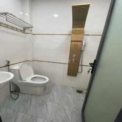 cho thuê nhà 4 tầng 4x8m có 4pn 3wc sân thượng, hẻm Hồ Văn Long.