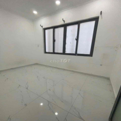cho thuê nhà 4 tầng 4x8m có 4pn 3wc sân thượng, hẻm Hồ Văn Long.
