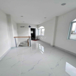 MT Nguyễn Hữu Cảnh Ngang Hơn 10m Showroom/Spa/VP Q1, Landmark 81 48tr