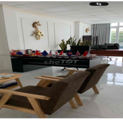 Cho thuê nhà Mặt tiền Lý Chính Thắng đoạn 2 chiều, 7 lầu có thang máy