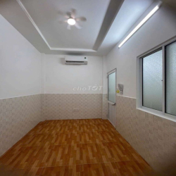 Nhà Đẹp 2Tầng  khu Bên Sông Gigamall 11triệu tl