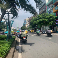 Cho thuê mặt bằng giá tốt đường Phan Xích Long , Phường Cầu Kiệu
