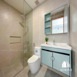 Căn Hộ Thoáng Mát Full Nội Thất ngay Trung Tâm Quận 10