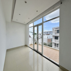 CHO THUÊ NHÀ Ở KINH DOANH 3 TẦNG NGÃ TƯ CẦU DỨA PHÚ NÔNG