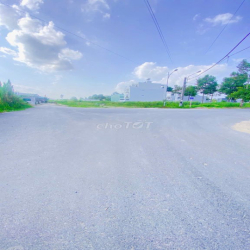 Cho thuê Kho 600 m2 KDC Ngân Thuận có điện 3 pha