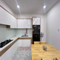 Cho thuê nhà full nội thất, 2PN, ngay gần đại học Việt Đức, Giá 7tr