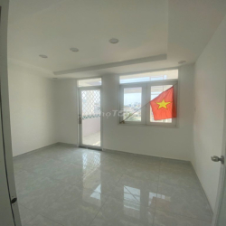 Nhà MT đường số 19 kế chợ Tân Quy | Đường 14m | 3 Tầng | 7x18