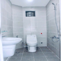 Nhà Biệt Thự MT đường số 6, P Hiệp Bình Chánh, TP Thủ Đức: 10mx20m