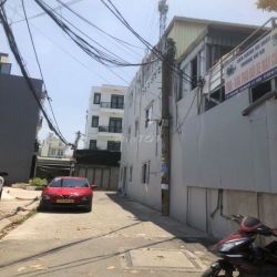 Cho thuê nhà MT, 42 Trần Thị Năm, hẻm bên hông rộng, có thể để xe hơi