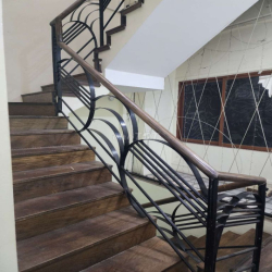 SANG NHƯỢNG SALON ĐANG HOẠT ĐỘNG TỐT