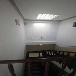 Mặt tiền Trần Hoàng Na 1 trệt 2 lầu sân thượng 4,5 x20m 4pn 4 toilet