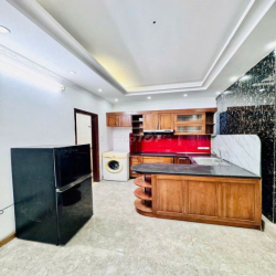 Chính chủ cho thuê căn studio full đồ như hình, có thang máy