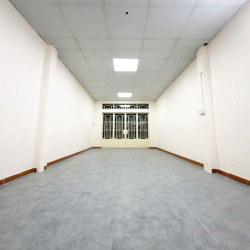 🍀 Nhà đẹp, 3.2x15 - 2 tầng, 3 Phòng ngủ 2wc Hẻm Xe Hơi giá 15tr