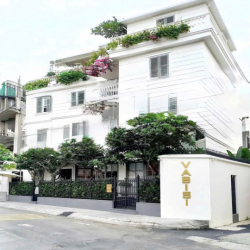 ✨CHO THUÊ BIỆT THỰ ĐƯỜNG QUỐC HƯƠNG – QUẬN 2 DIỆN TÍCH 2500M2 ✨