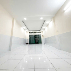 🍀 Nhà đẹp, 3.2x15 - 2 tầng, 3 Phòng ngủ 2wc Hẻm Xe Hơi giá 15tr