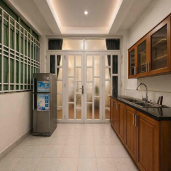Cho thuê Penthouse 1PN Tách Bếp View Sài Gòn