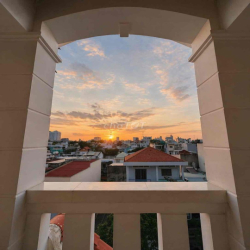 Cho thuê Penthouse 1PN Tách Bếp View Sài Gòn