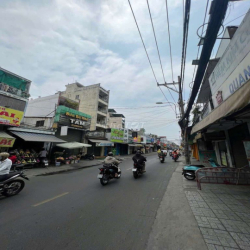 cho thuê nhà mặt tiền lê Đức Thọ Gò Vấp 12x20m cấp 4 tiện kd giá 50tr