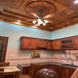 nhà lầu gần chợ dĩ an 2 giá 10 triệu