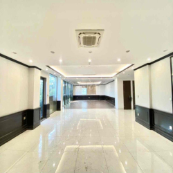 Cho thuê văn phòng tại Xã Đàn 200m2 giá 40t view full kính cực thoáng