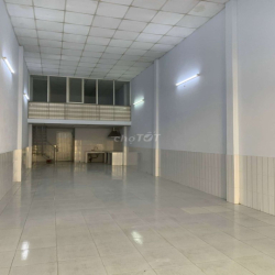 NHÀ 4X25M THÔNG SUỐT  THÍCH HỢP MAY MẶC BÁN ONLINE