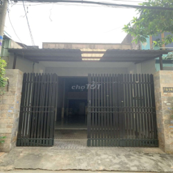 NHÀ 4X25M THÔNG SUỐT  THÍCH HỢP MAY MẶC BÁN ONLINE