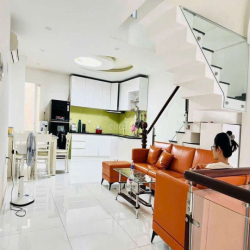 Nhà Full Nội Thất 1 Hầm 1 Trệt 3 Lầu Mặt Tiền Ngay Chung Cư Ecogreen