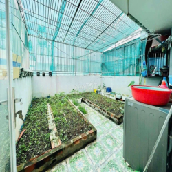 Nhà Full Nội Thất 1 Hầm 1 Trệt 3 Lầu Mặt Tiền Ngay Chung Cư Ecogreen