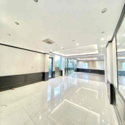 Cho thuê văn phòng tại Xã Đàn 200m2 giá 40t view full kính cực thoáng