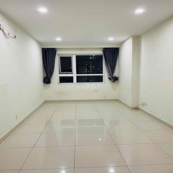 share phòng Master 5tr - Topaz Elite