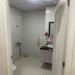 share phòng Master 5tr - Topaz Elite