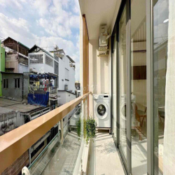 Căn Hộ  Thoáng Mát ngay Etown Cộng Hòa