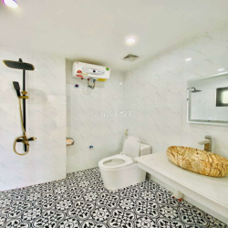 🏡 NHÀ 6 TẦNG FULL NỘI THẤT NGỌC THỤY–Ô TÔ ĐỖ CỬA–3PN–CHỈ 13 TR/THÁNG