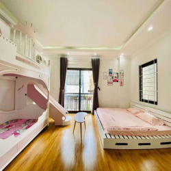 🏡 NHÀ 6 TẦNG FULL NỘI THẤT NGỌC THỤY–Ô TÔ ĐỖ CỬA–3PN–CHỈ 13 TR/THÁNG