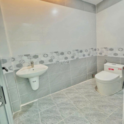 Cần cho thuê nhà góc 2 MT Đường Lê Văn Sỹ P.10 Q.Phú Nhuận