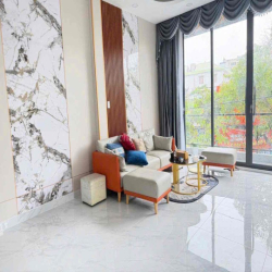 Măt Tiền Lê Văn Lương