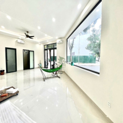 CHO THUÊ MẶT BẰNG MỚI XÂY LÔ GÓC GẦN CHUNG CƯ KHU HÀ QUANG 1