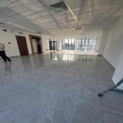 CHO THUÊ TOÀ NHÀ SIÊU ĐẸP ĐẶNG VĂN NGỮ NGANG 10mx20