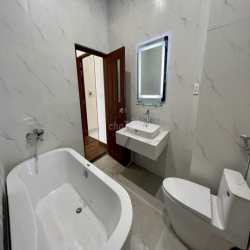 CHO THUÊ NHÀ PHỐ MẶT TIỀN ĐƯỜNG TRẦN HOÀNG NA TP. CẦN THƠ