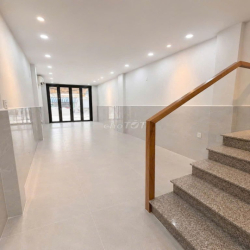 CHO THUÊ NHÀ MT LẠC LONG QUÂN, P.3, Q.11, 20TR.