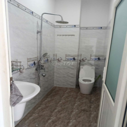 Cho thuê nhà 4 tầng 4PN 5WC / ngắn Lê Thị Riêng,Thới An 12,5 tr/tháng